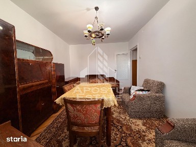 Apartament 3 camere de inchiriat, Complex Studentesc