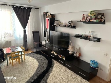 Apartament 3 camere, 70 mp, zona Reghin