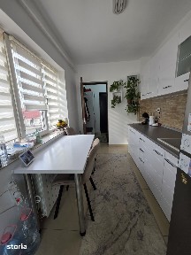 Apartament decomandat etajul 1,cu 59mp,parcare proprie.