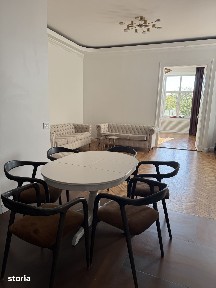 Apartament de închiriat deasupra supermarket Unicarm Centru Casa Alba