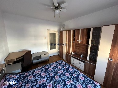 De inchiriat: Apartament cu 4 camare in zona Centrala
