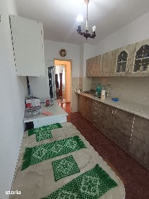 Vânzare apartament 3 camere Targoviste