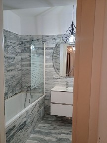 Proprietar închiriez apartament 2 camere Tătărași complex Himson