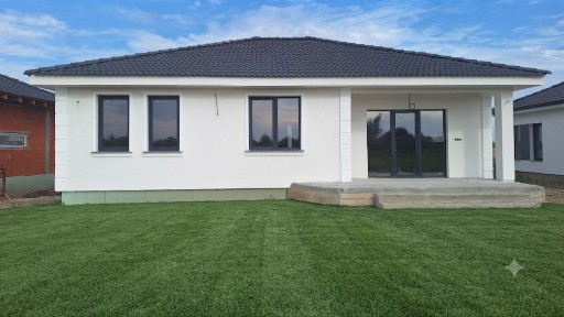 CASĂ NOUĂ MODERNĂ, PARTER, 3 Dormitoare, 453 MP Teren, zona drumul ODOREULUI