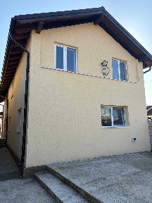 Vilă P+E modernizată în 2025 - teren 600 mp - Brestei, Craiova