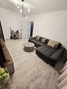 Vand 2 camere decomandat | 1 Mai - Calea Unirii | Insula | Parcul Romanescu | Medicină - Spitalul nr. 1 | Proprietar