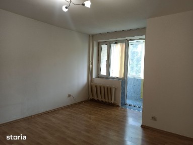 Garsonieră Craiovei, finisaje medii, libera !