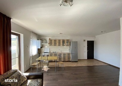 Apartament de inchiriat 3 camere si parcare, zona centrala!