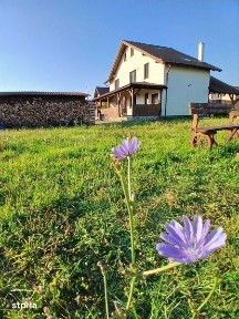 CASA RUSTICA cu teren 1000 mp pentru familie mare