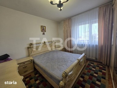 Apartament 2 camere de inchiriat 52mp decomandat balcon Strand Sibiu