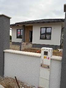 De vânzare casa nouă,semifinisată avansat intrare Osorhei