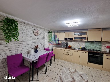 Casa P+M in zona Dealuri Oradea - ideala pentru 2 familii!