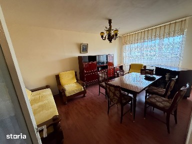 Ap 3 cam decomandat - două balcoane - Bulevardul București - Ploiești