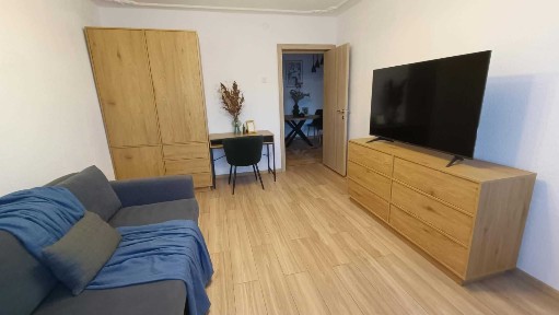 Inchiriez apartament 2 camere Centru