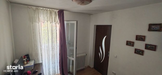 Vand apartament.