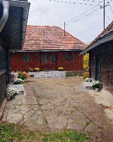Vând casă locuibilă cu teren aferent în Satul Alun (Comuna Boșorod)