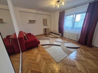 Închiriez apartament 2 camere în Mărăști