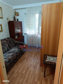 Apartament 3 camere de vanzare zona Zimbru - Ideal pentru renovare