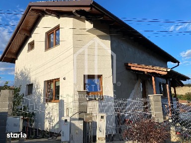 Casa individuala de vanzare in Sura Mare 140, mp cu 4 camere + pivnita