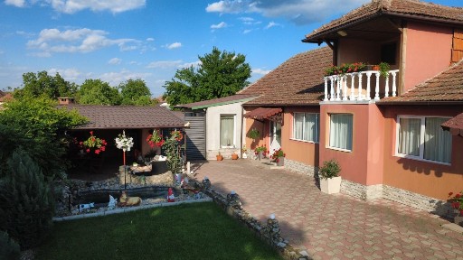 Casa de vanzare in Horia