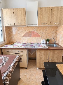 Garsonieră de închiriat - 13 Decembrie | Luminoasă, mobilată, balcon