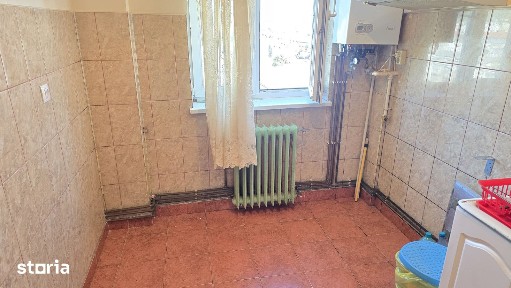 Vand apartament 2 camere Deva, Pescarilor (Kogalniceanu), decomandat