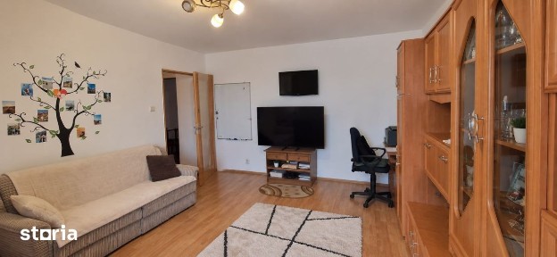 Apartament 3 camere de vanzare in Craiova - Strada Nanterre, zona ce