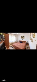 Apartament 3 camere,Valea Roșie,etajul 1/4,AC,coloana gaze
