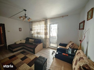 Semidecomandat - 3 camere, Etaj 3/4, Valea Rosie (Restaurant Dacia)