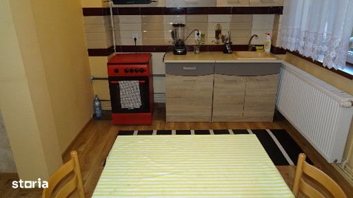 Inchiriez apartament 2 cam. Deva, ultracentrala, et. 1,DIN 01.10.2026.