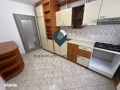 Apartament cu 3 camere, 2 bai in Manastur, zona Piata Flora !