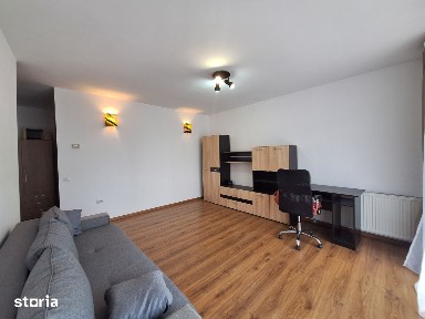 Apartament decomandat, balcon, etaj intermediar, zona Florilor