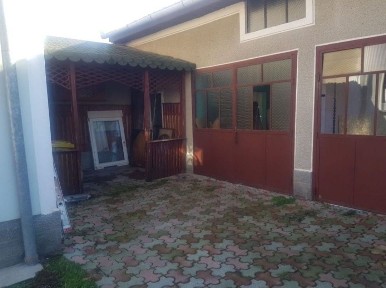 Vand casa în zona Mehala direct de la proprietar