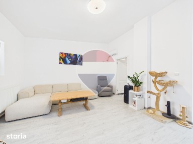 Casa tip duplex cu 4 camere moderna in Domnesti