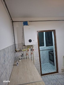 Inchiriez apartament decomandat