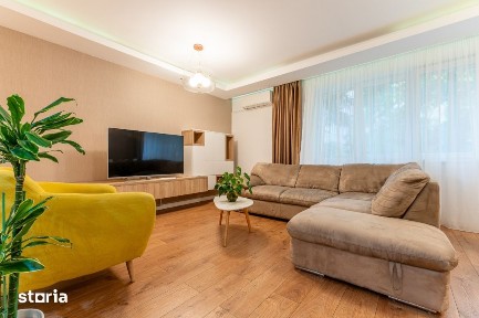 Apartament cu 4 camere si parcare in zona Platinia, cu parcare, pet fr