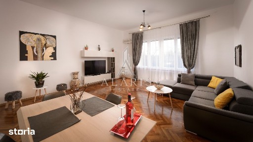Apartament la casa cu 4 camere, 2 bai, zona Centrala