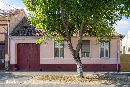 Casă 4 camere cu teren 475 mp - zonă centrală, Arad