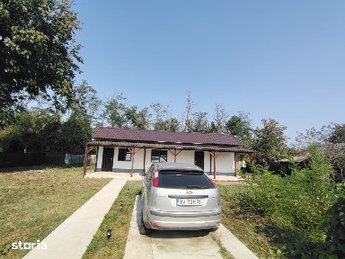 Casa de vacanta renovata + 700 mp teren-Sat Bolovani