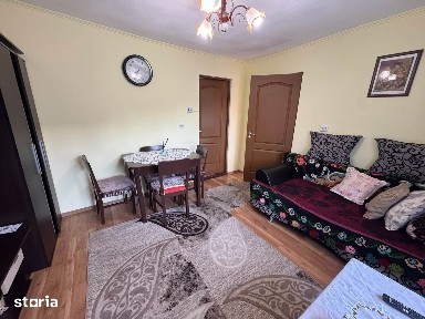 Casa 2 camere, curte zona Calea Poplacii