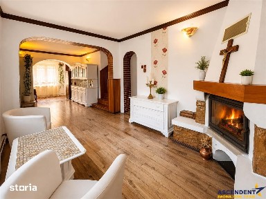 Casa familiala,790mp teren,5+dormitoare, livada,2 garaje,panouri 8 kW