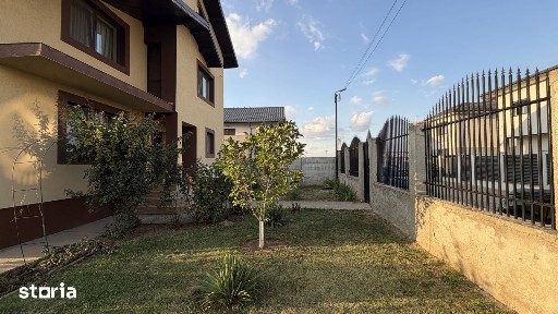 Vila superba 283 mp construit, 656 mp teren in Ciorogarla, la asfalt