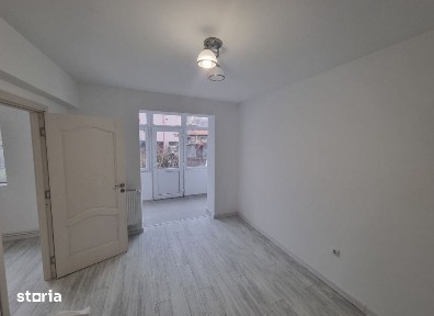 Apartament 2 camere, 50 metri, etaj parter Cod:161652