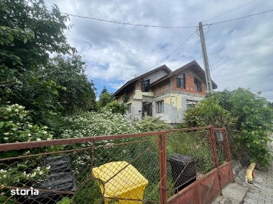 Teren 2.080 mp cu casă demolabilă, Tureni - toate utilitățile