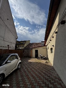 INVESTITIE Casa demolabila cu teren 221 mp in Centru - Piata Muzeului