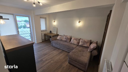 Apartament de inchiriat 3 camere decomandate, et. 3, zona rezidentiala