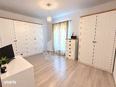 Triplex cu 3 camere, la asfalt, zona Braytim