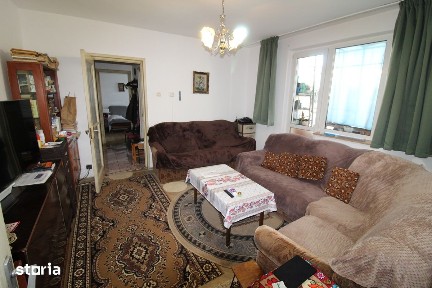 Vând apartament 3 camere în Hunedoara, zona Micro2-OMW, 62mp.
