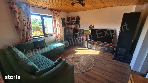 Casă de vânzare în comuna Băiculești, județ Argeș.