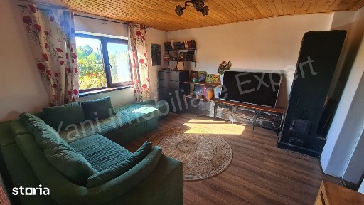Casă de vânzare în comuna Băiculești, județ Argeș.